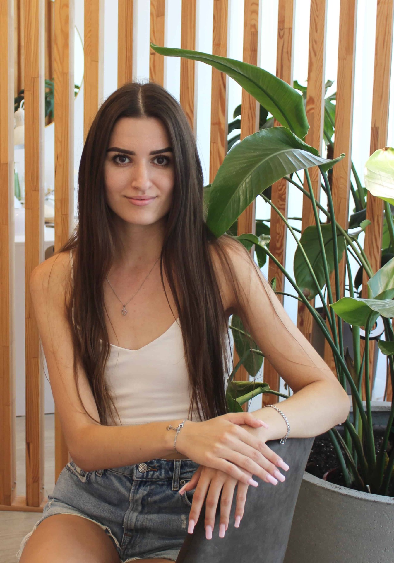 Dia | manicurist